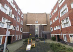 Ingang aan de Marco Polostraat.
              <br/>
              Marcel Westhoff, 2015-12-01